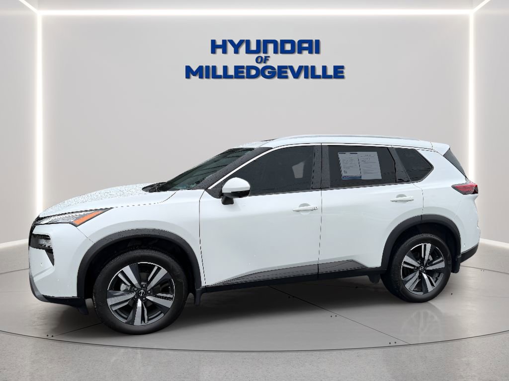 Used 2024 Nissan Rogue SL w/ SL Premium Package FWD image 3