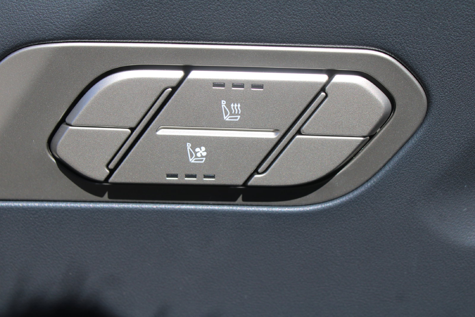 New 2027 Kia Telluride EX FWD image 23