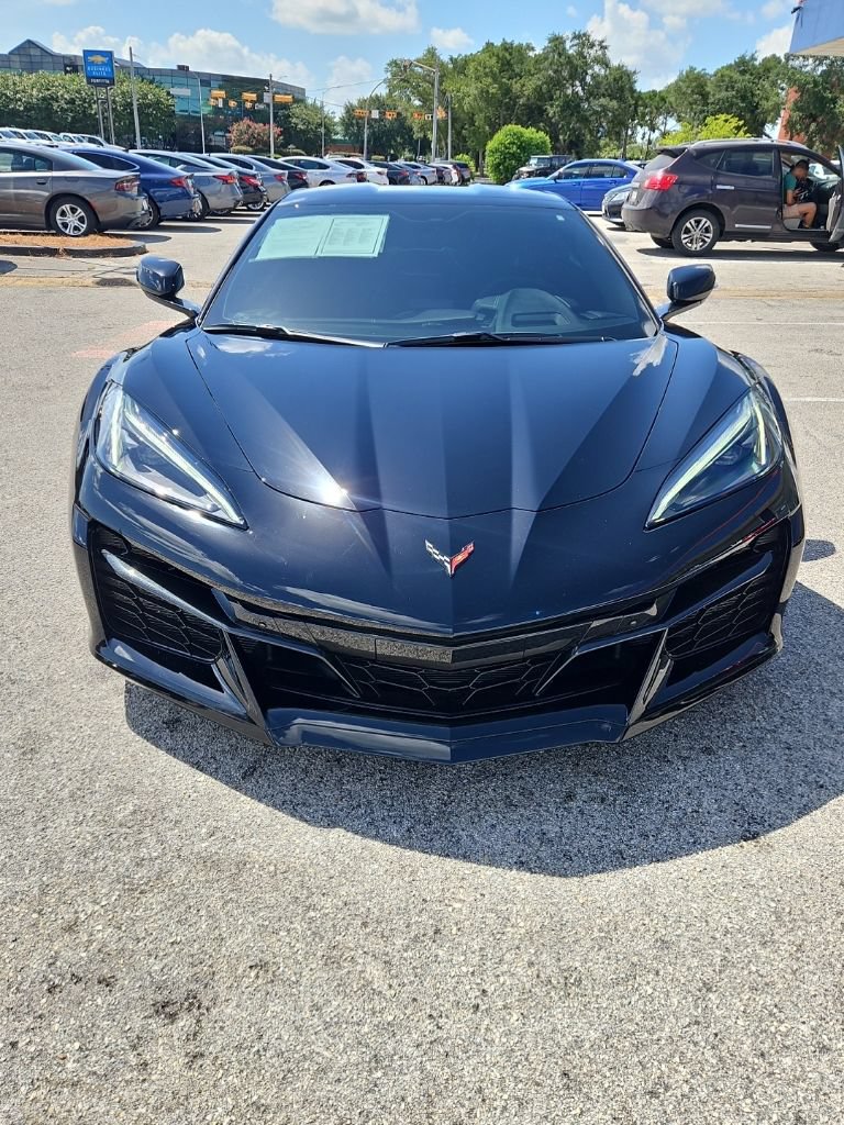 Used 2023 Chevrolet Corvette Z06 w/ Engine Appearance Package RWD image 2