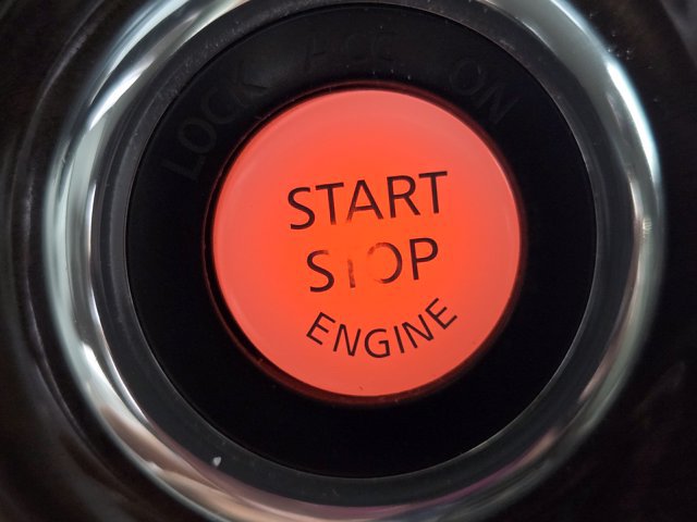 Used 2014 Nissan Quest SV FWD image 35
