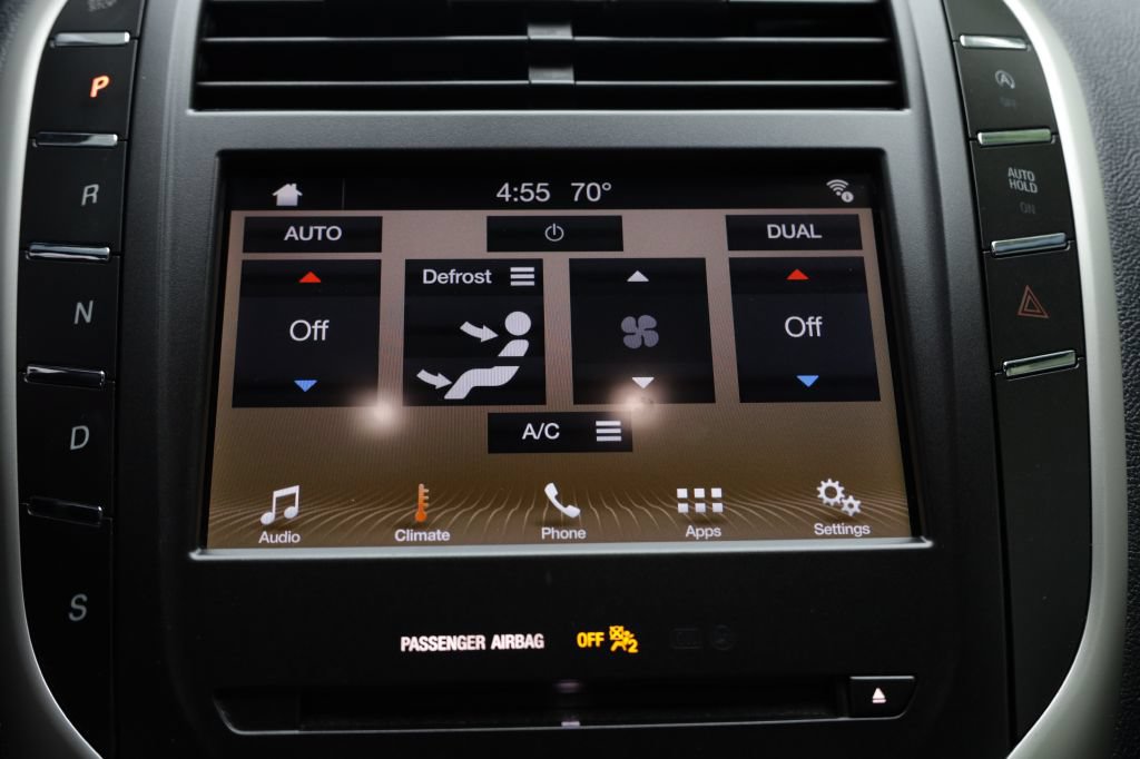 Used 2019 Lincoln MKC Premiere FWD image 43