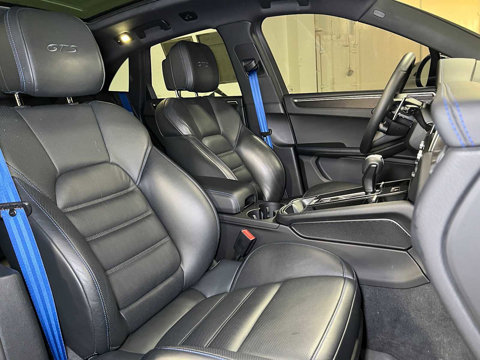 Used 2024 Porsche Macan GTS image 13