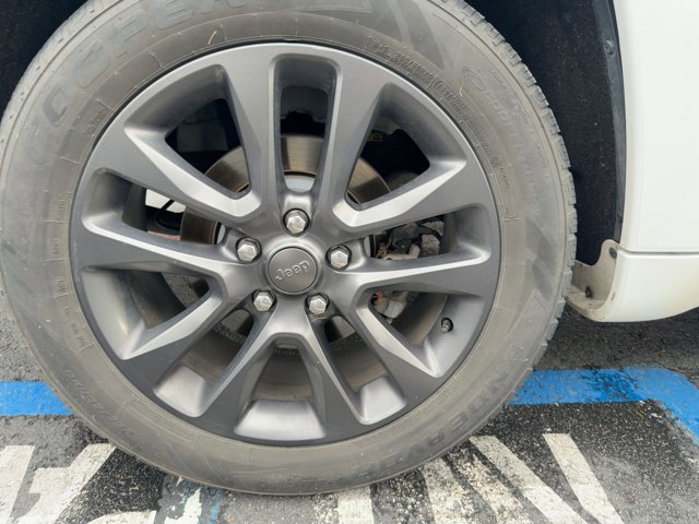 Used 2018 Jeep Grand Cherokee High Altitude image 28