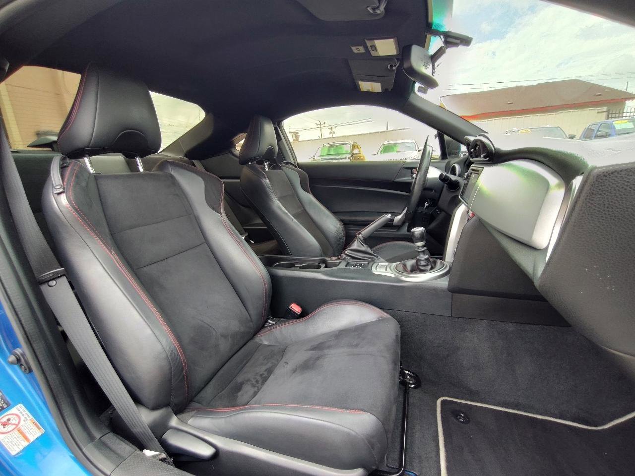 Used 2014 Subaru BRZ Limited w/ Popular Package #1B image 32