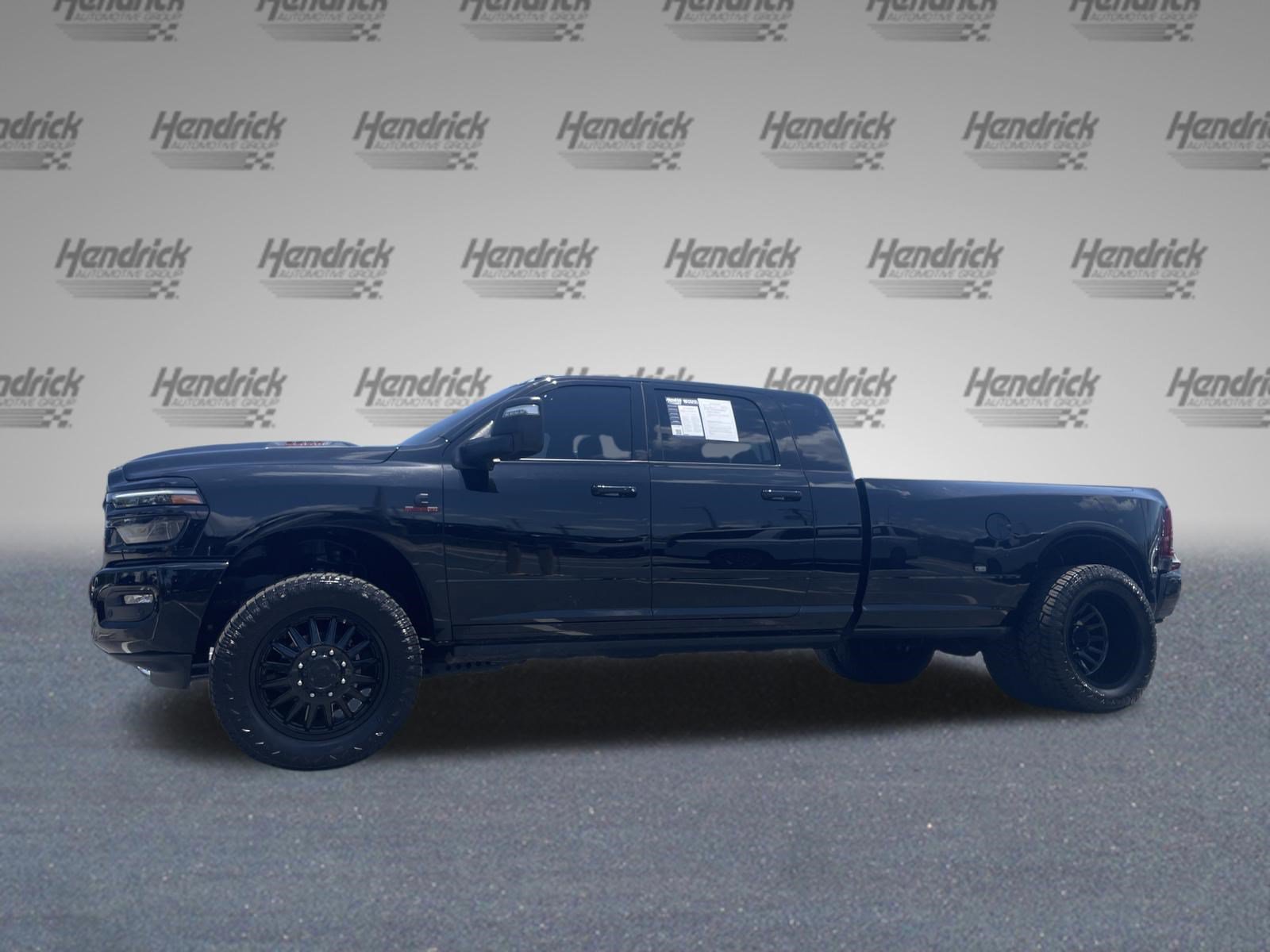 Used 2026 RAM 3500 Laramie AWD/4WD image 6