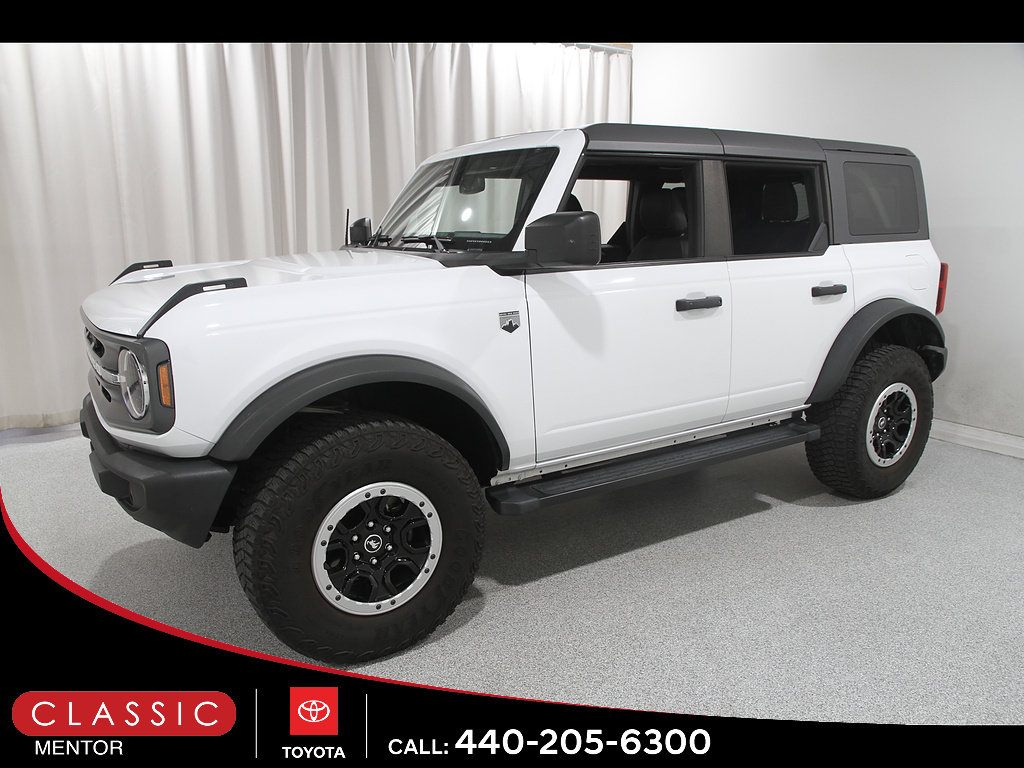 Used 2023 Ford Bronco Big Bend w/ Sasquatch Package AWD/4WD image 3