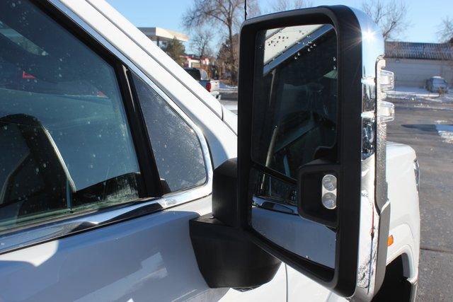 New 2025 GMC Sierra 3500 Denali Ultimate image 18