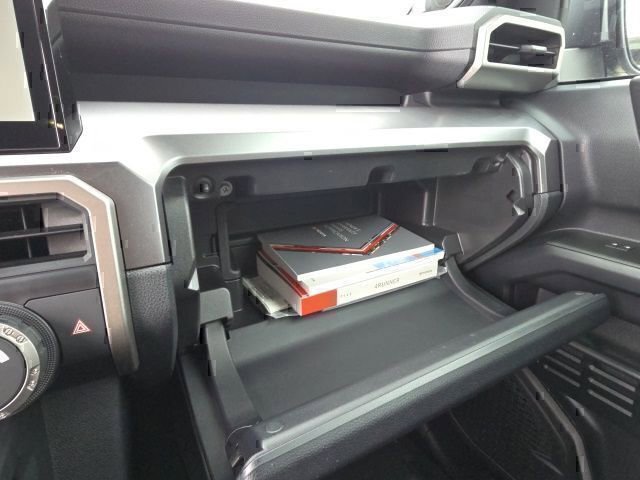 Certified 2025 Toyota 4Runner TRD Off-Road Premium image 33