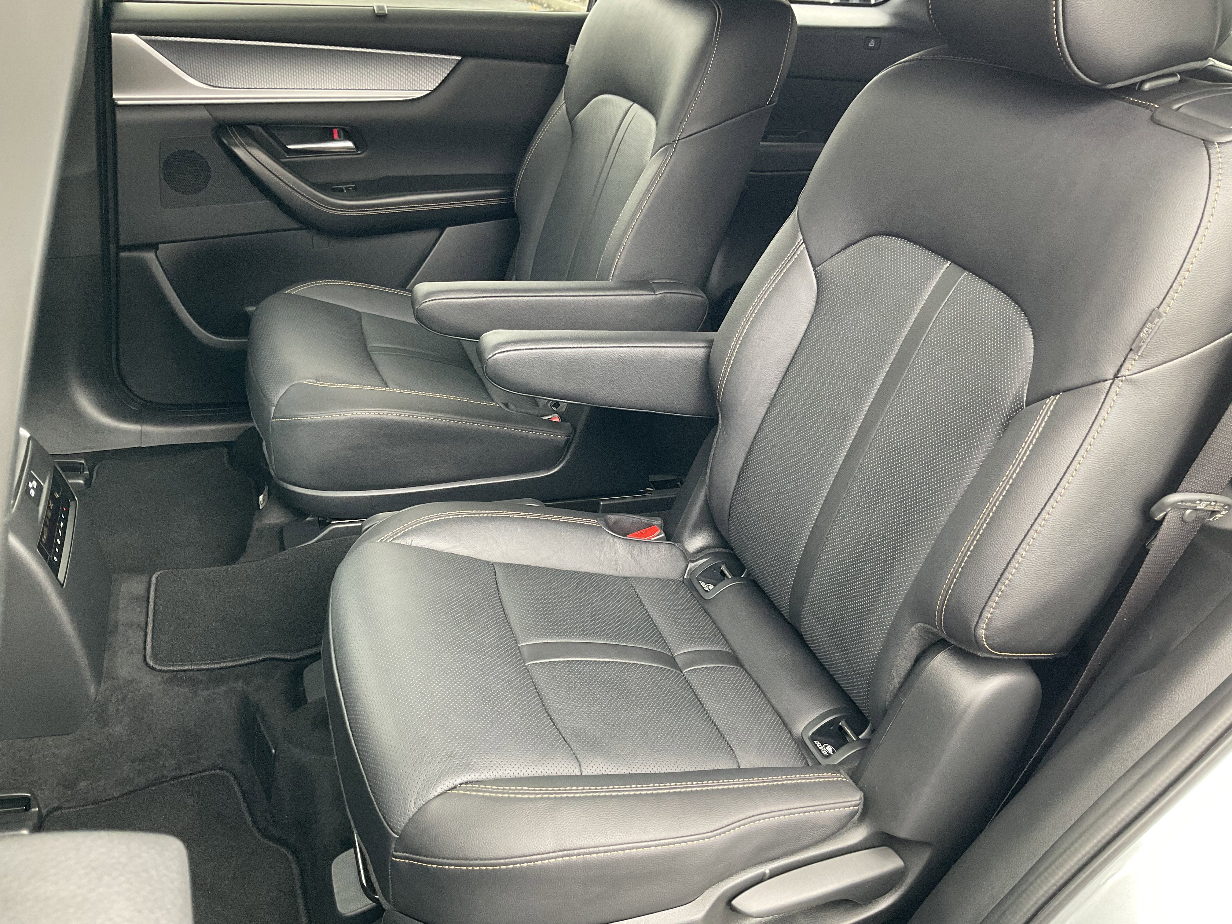 Used 2025 MAZDA CX-90 3.3 Turbo w/ Premium Sport Pkg image 41