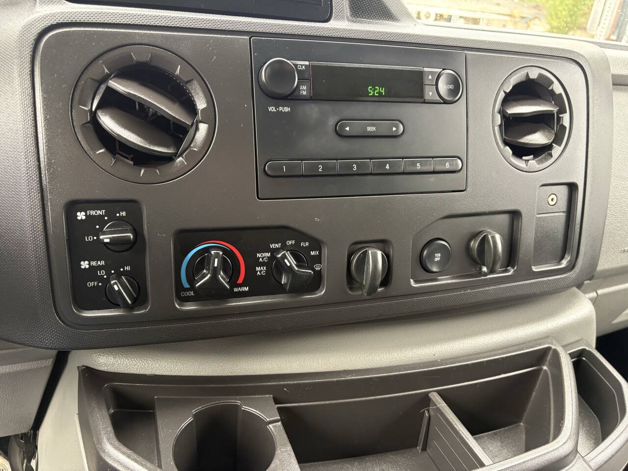 Used 2014 Ford E-350 and Econoline 350 XL w/ Power Windows & Locks Group RWD image 27