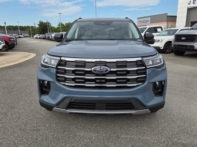 New 2026 Ford Explorer Active w/ Active Comfort Package RWD image 2