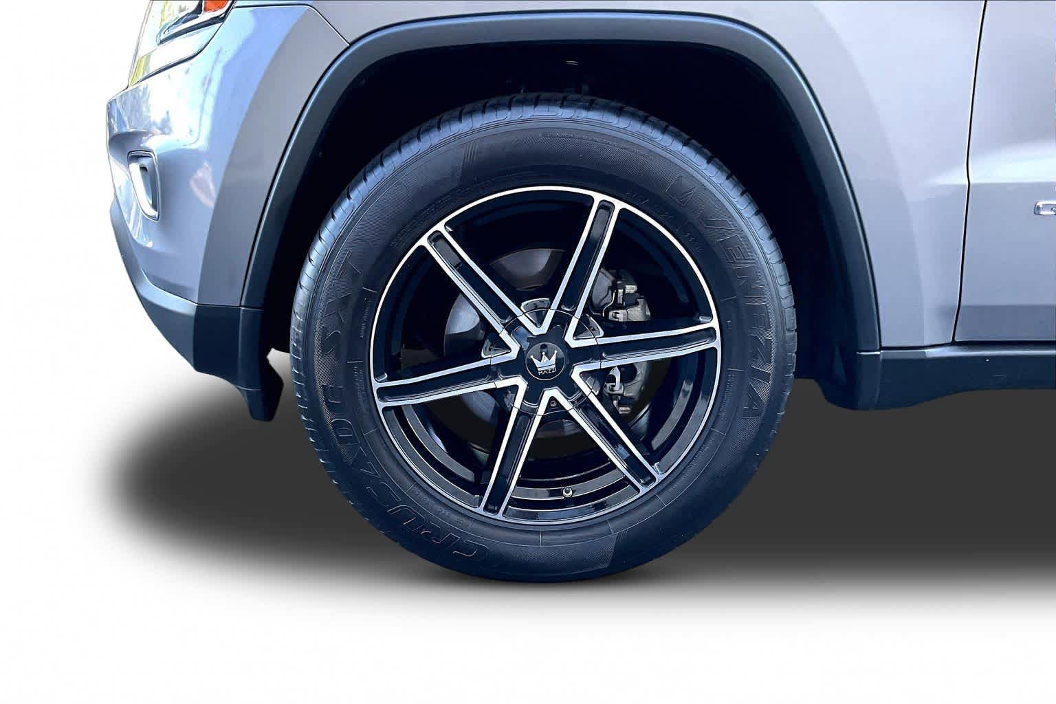 Used 2015 Jeep Grand Cherokee Laredo w/ Quick Order Package 23E RWD image 11