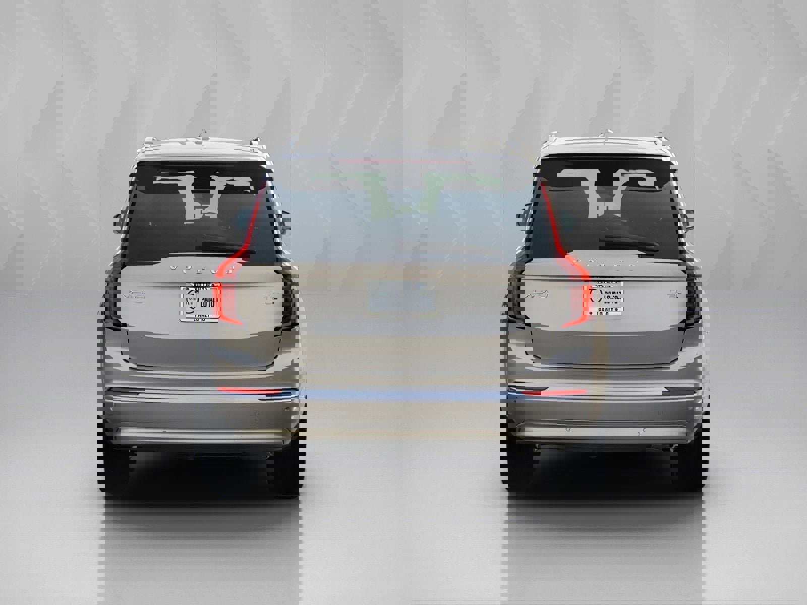 Certified 2025 Volvo XC90 T8 Plus image 7