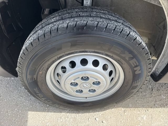 Used 2025 RAM ProMaster 2500 w/ Convenience Group FWD image 21