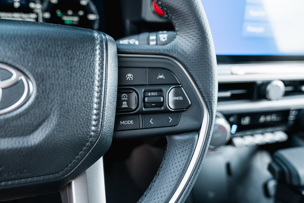New 2026 Toyota 4Runner TRD Off-Road Premium AWD/4WD image 17