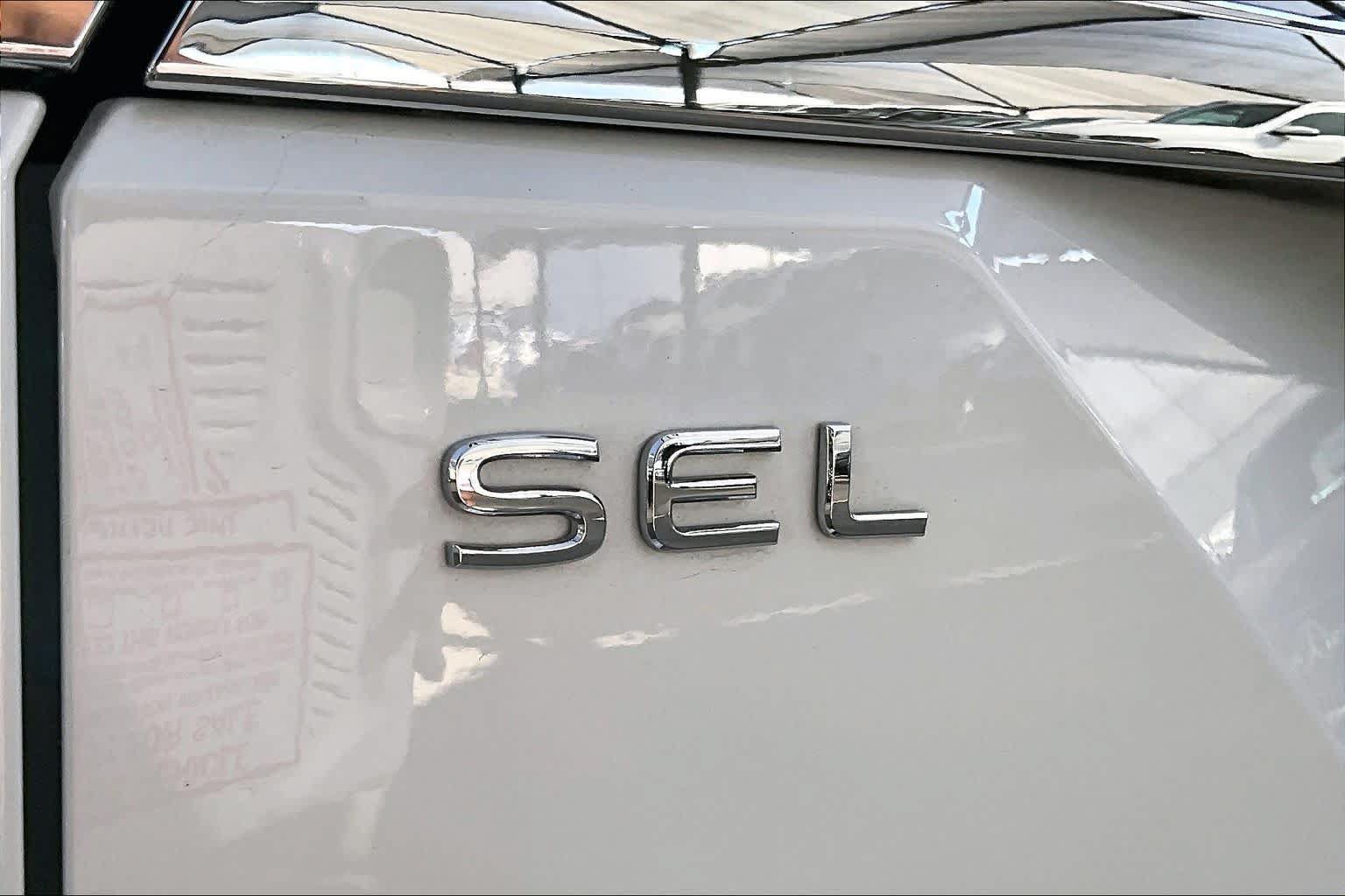 Used 2024 Volkswagen Atlas SEL Premium R-Line AWD/4WD image 10