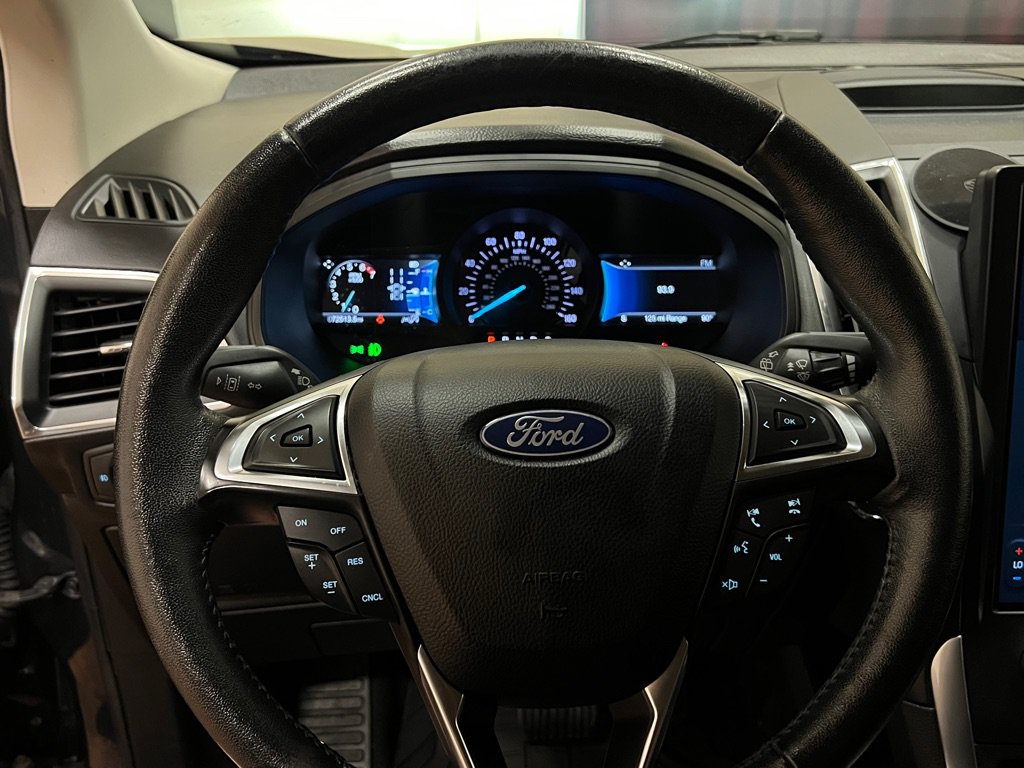 Used 2022 Ford Edge Titanium AWD/4WD image 26