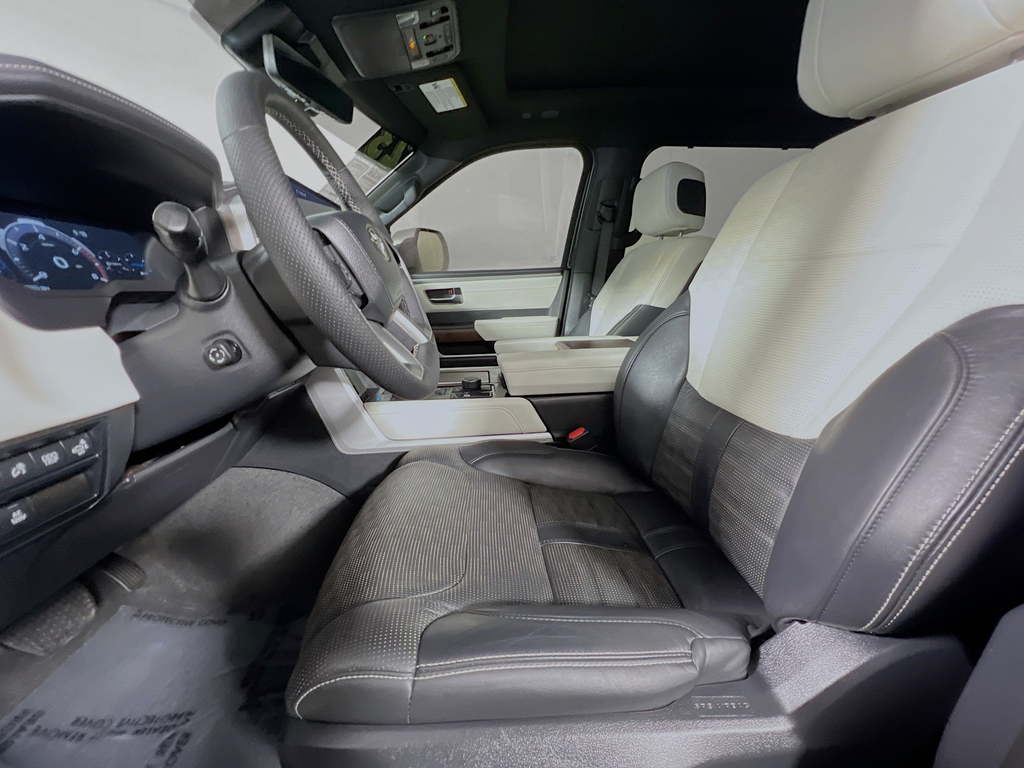 Used 2023 Toyota Tundra Capstone AWD/4WD image 15