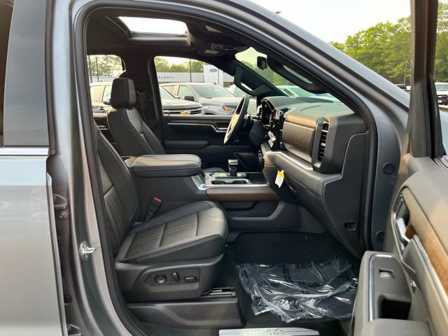 Used 2025 Chevrolet Silverado 1500 High Country w/ High Country Premium Package AWD/4WD image 26