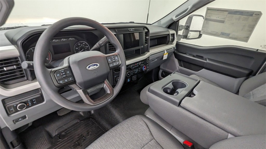 New 2026 Ford F250 XL image 3