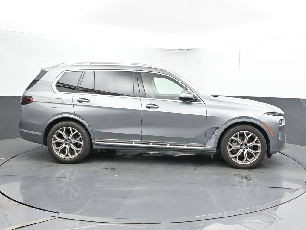 Used 2026 BMW X7 xDrive40i AWD/4WD image 4