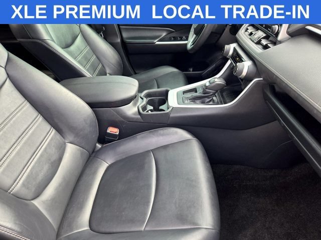 Used 2019 Toyota RAV4 XLE Premium FWD image 13