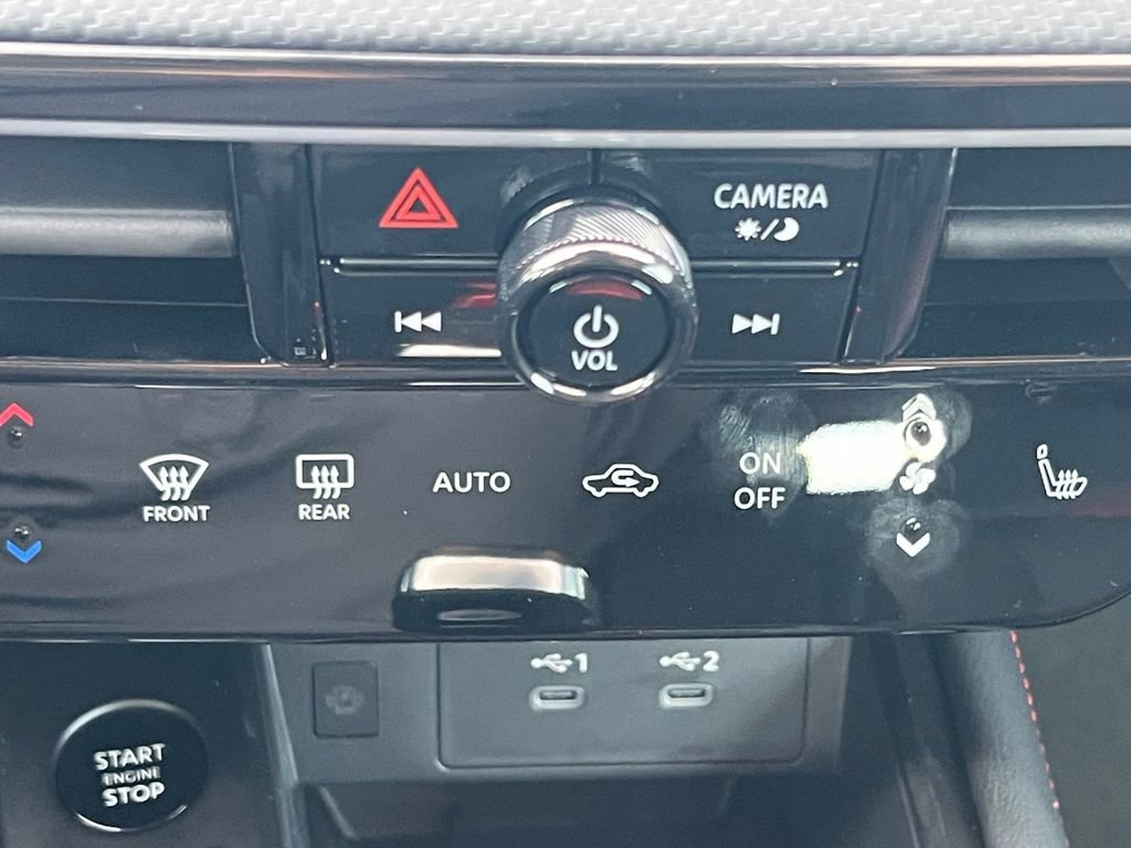 New 2025 Nissan Kicks SR w/ SR Premium Package image 4