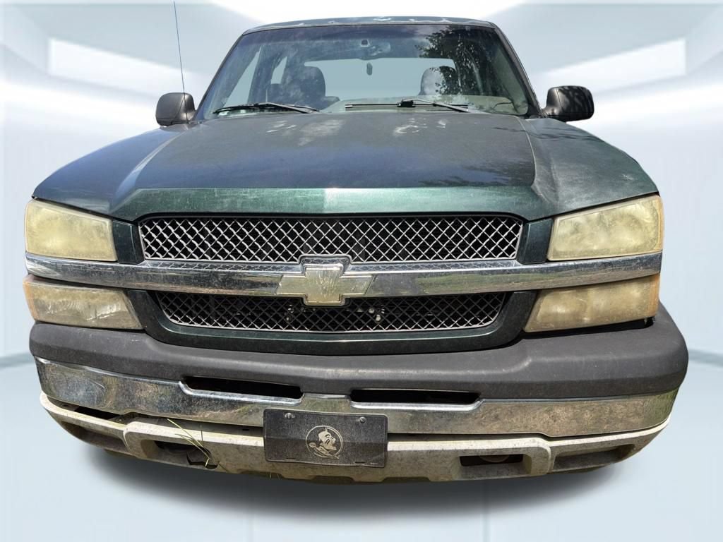 Used 2005 Chevrolet Silverado 1500 LS w/ Light Duty Power Package AWD/4WD image 2