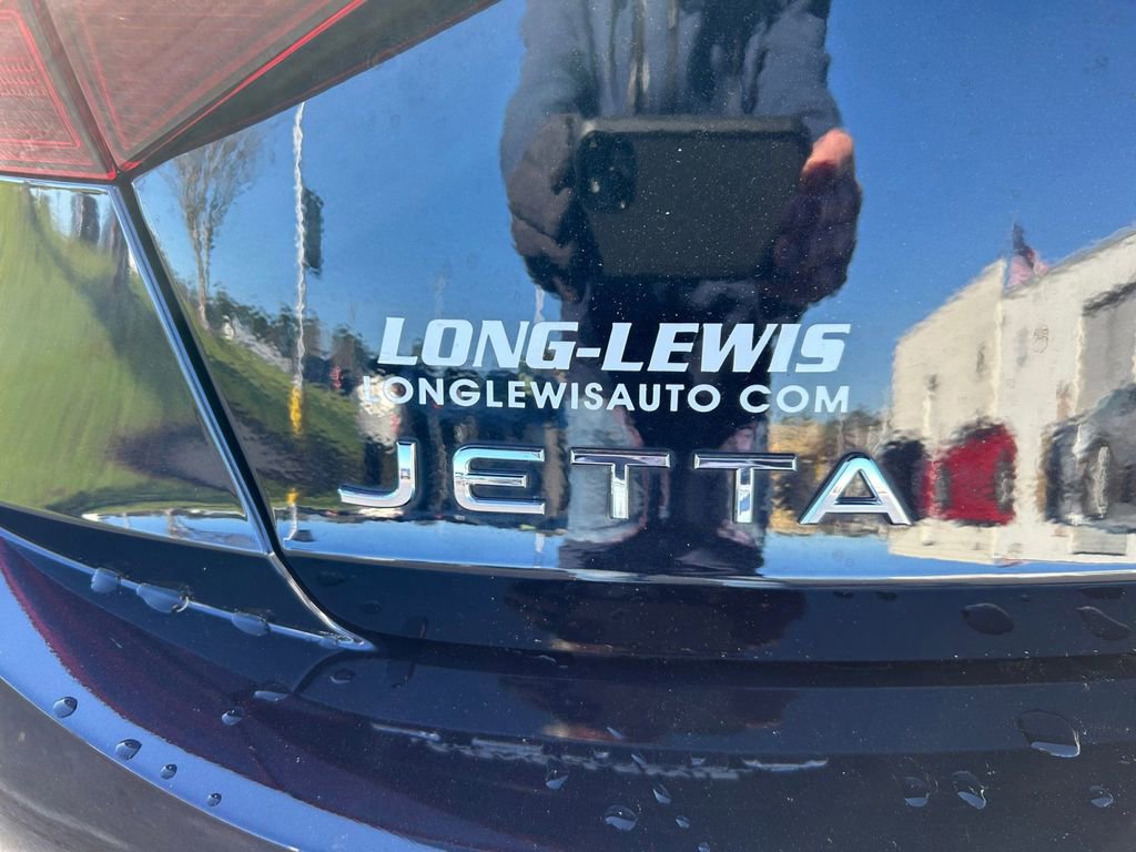 Certified 2023 Volkswagen Jetta Sport image 30