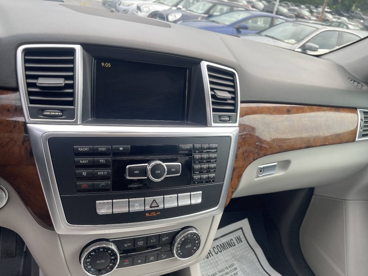 Used 2012 Mercedes-Benz ML 350 BlueTEC 4MATIC image 16