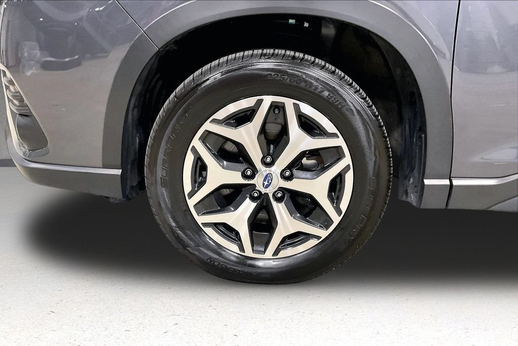 Used 2023 Subaru Forester Premium AWD/4WD image 35