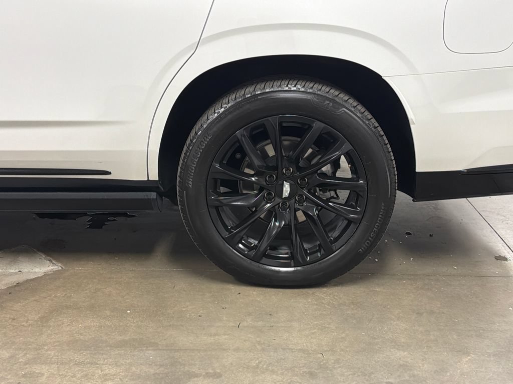 Used 2023 Cadillac Escalade Sport w/ LPO, ONYX Package AWD/4WD image 11
