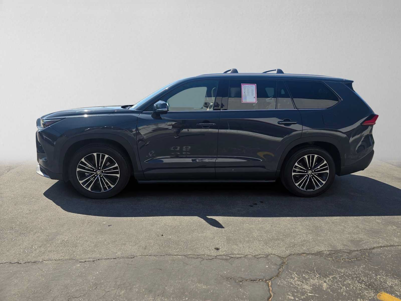 Used 2024 Toyota Grand Highlander AWD Hybrid image 6