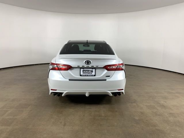 Used 2019 Toyota Camry XSE image 9