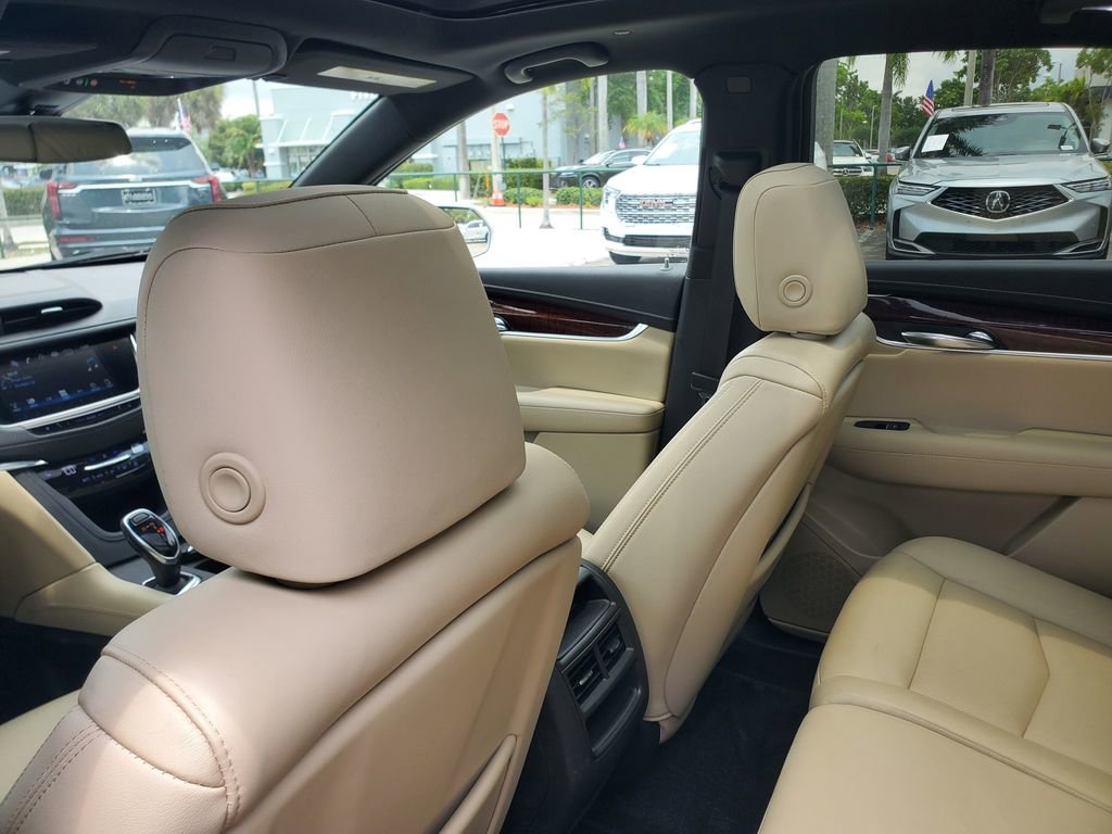 Used 2019 Cadillac XT5 Luxury FWD image 11