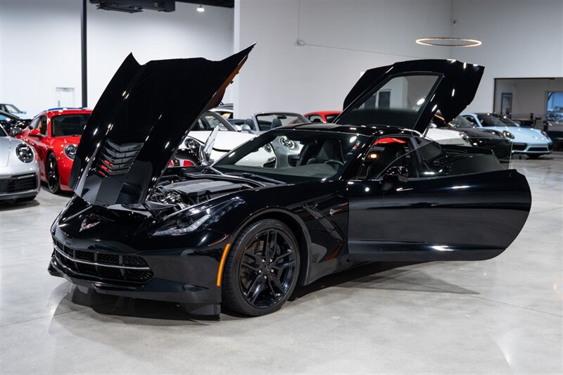Used 2017 Chevrolet Corvette Stingray Coupe w/ Z51 1LT w/ Battery Protection Package RWD image 32