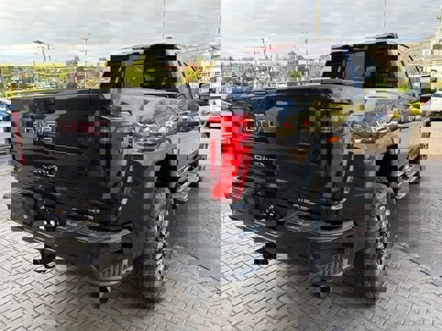 New 2026 GMC Sierra 3500 Denali w/ Denali Reserve Package image 8