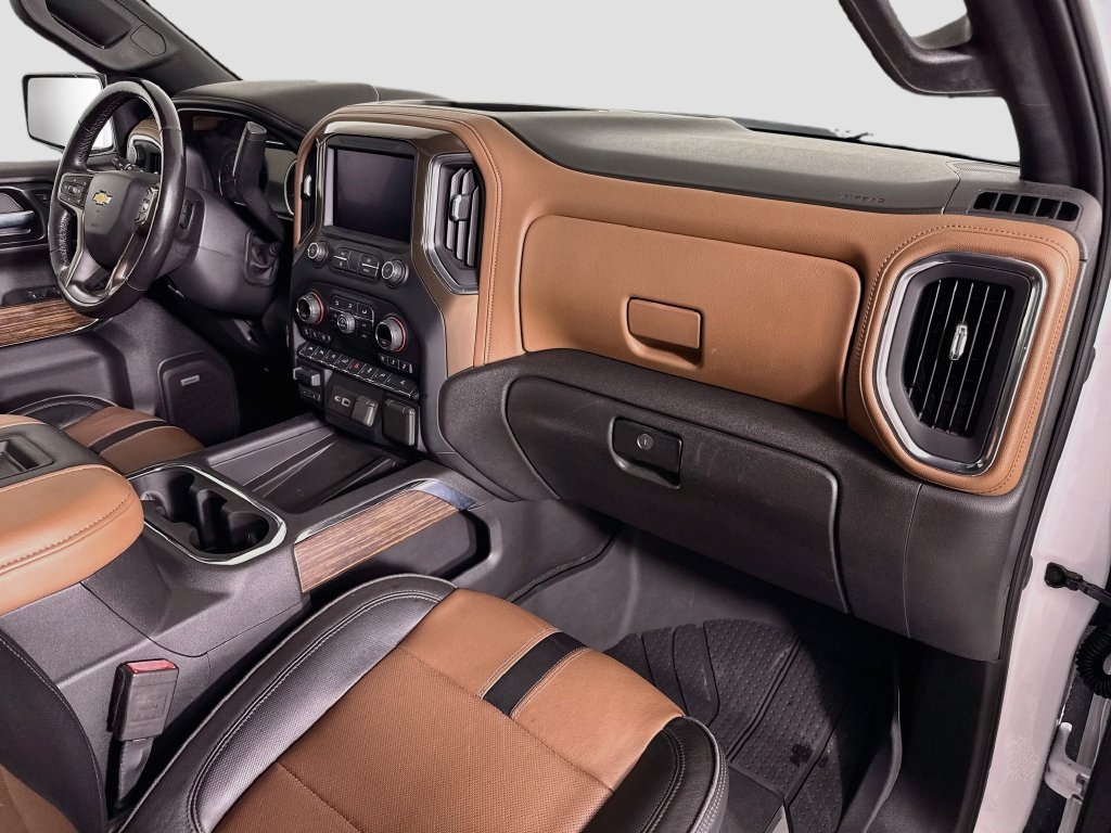 Used 2021 Chevrolet Silverado 1500 High Country w/ Technology Package AWD/4WD image 30