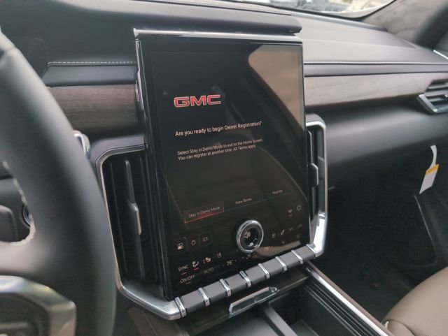 New 2026 GMC Acadia Denali Ultimate w/ LPO, Floor Liner Package image 20