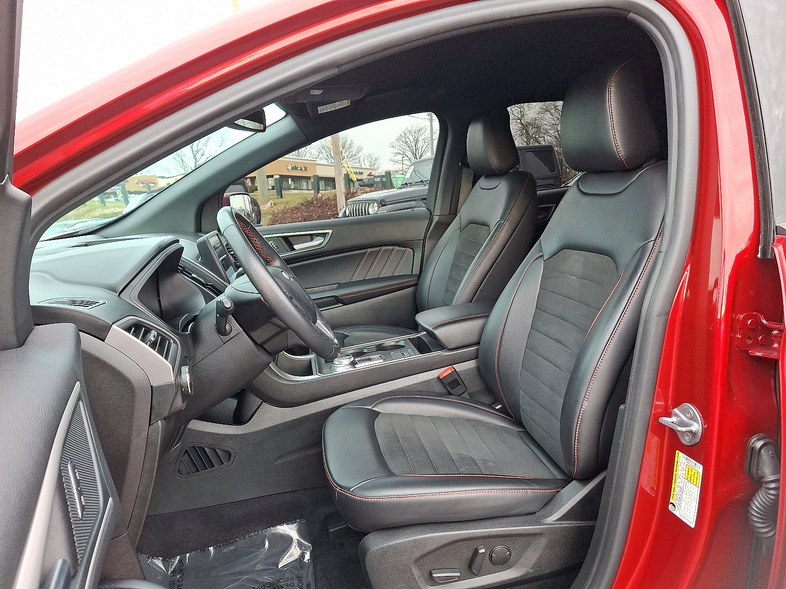 Used 2024 Ford Edge ST-Line w/ Cargo Accessory Package image 13