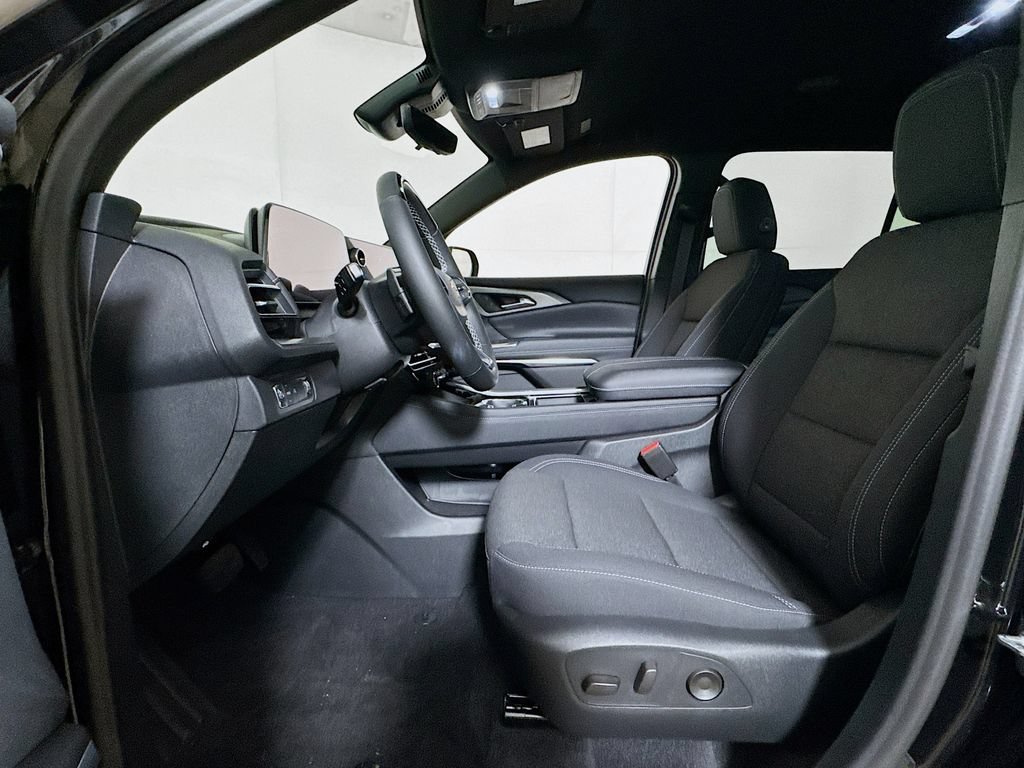 New 2026 Chevrolet Traverse LT w/ Enhanced Driving Package FWD image 12