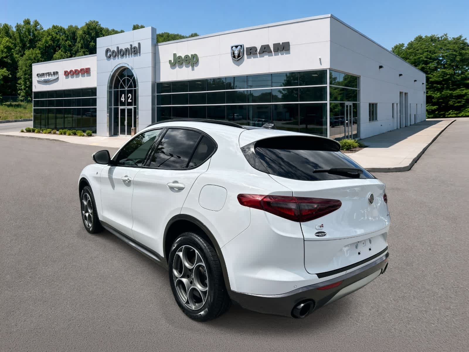 Used 2023 Alfa Romeo Stelvio Ti w/ Active Assist Plus Package AWD/4WD image 3