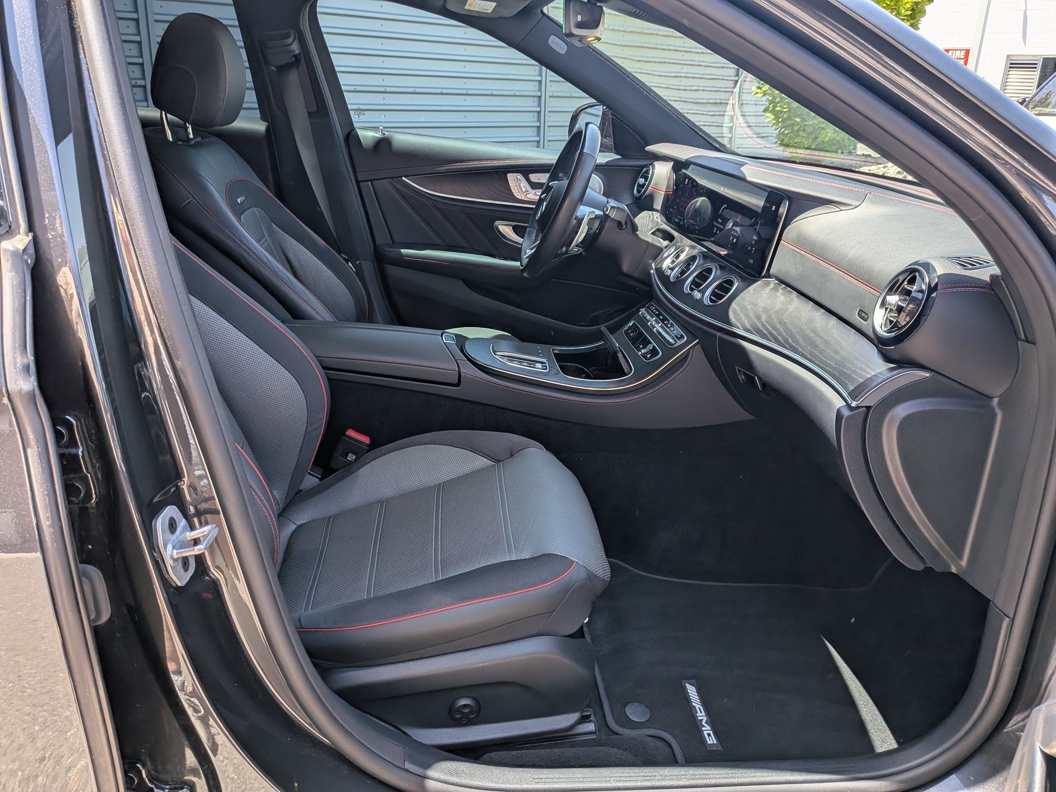 Used 2023 Mercedes-Benz E 53 AMG 4MATIC Sedan image 31