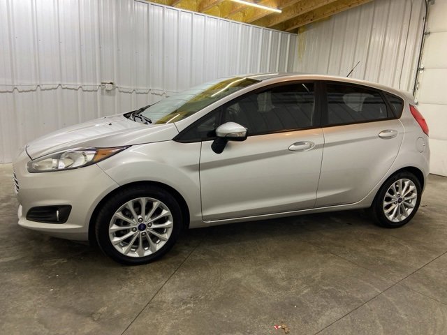 Used 2014 Ford Fiesta SE w/ Equipment Group 201A image 4