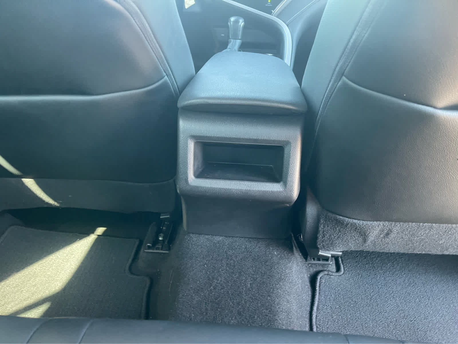 Used 2020 Toyota Camry SE FWD image 24
