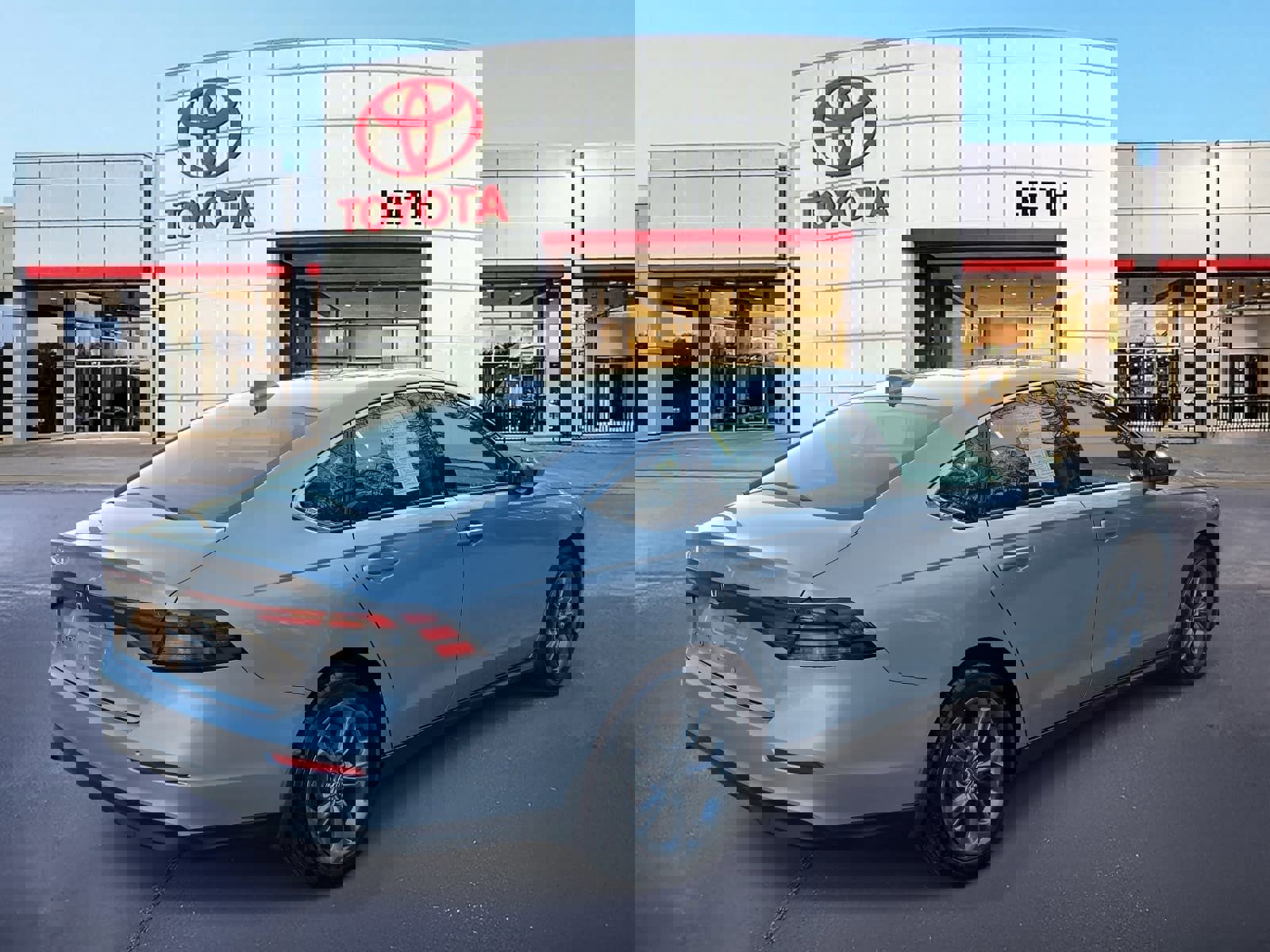 Used 2024 Honda Accord EX image 5