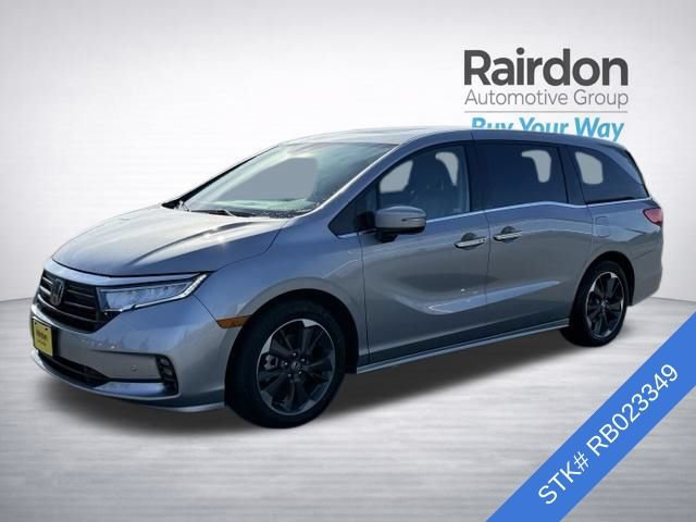 Used 2024 Honda Odyssey Elite image 3