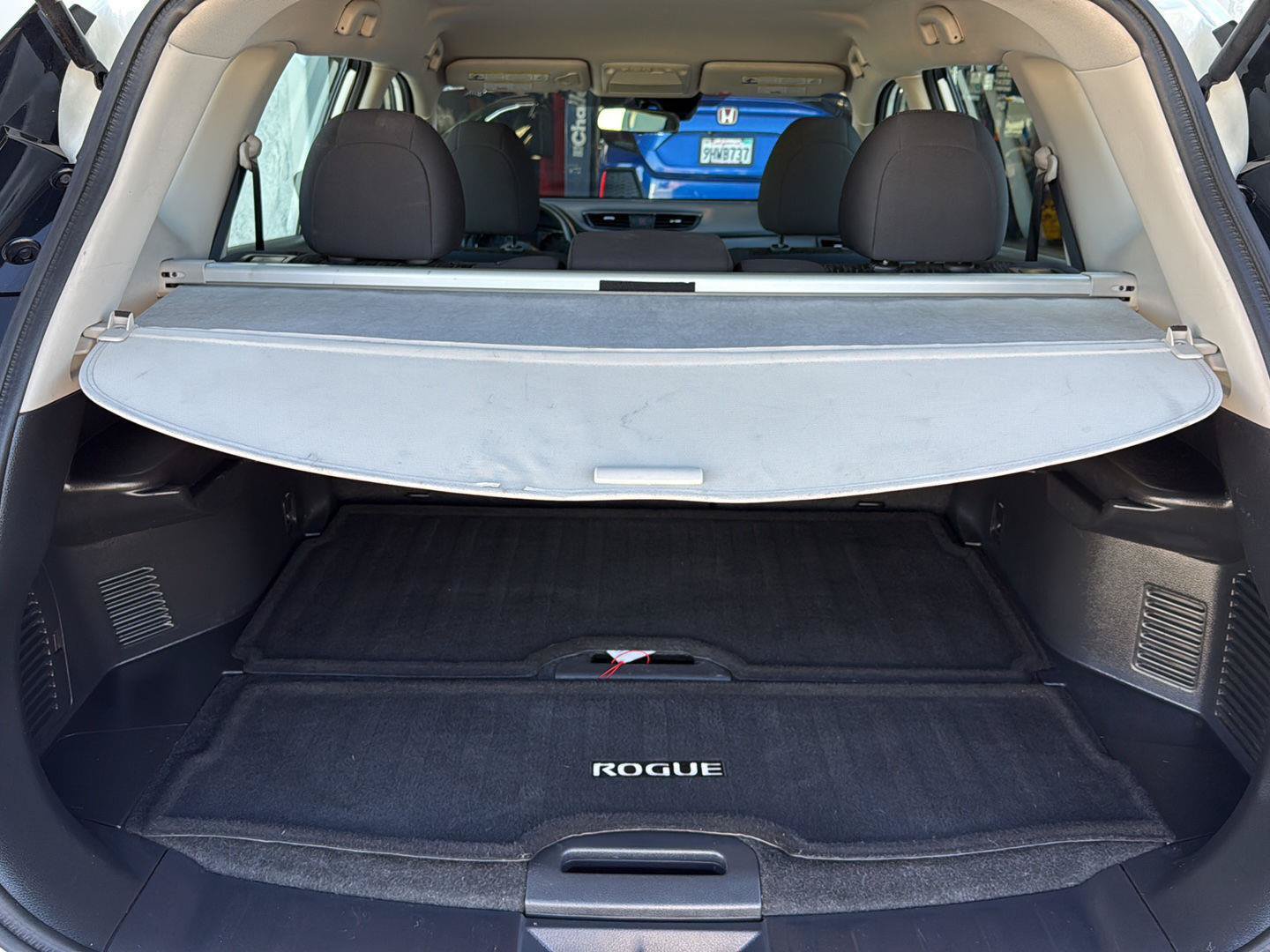 Used 2020 Nissan Rogue S FWD image 31