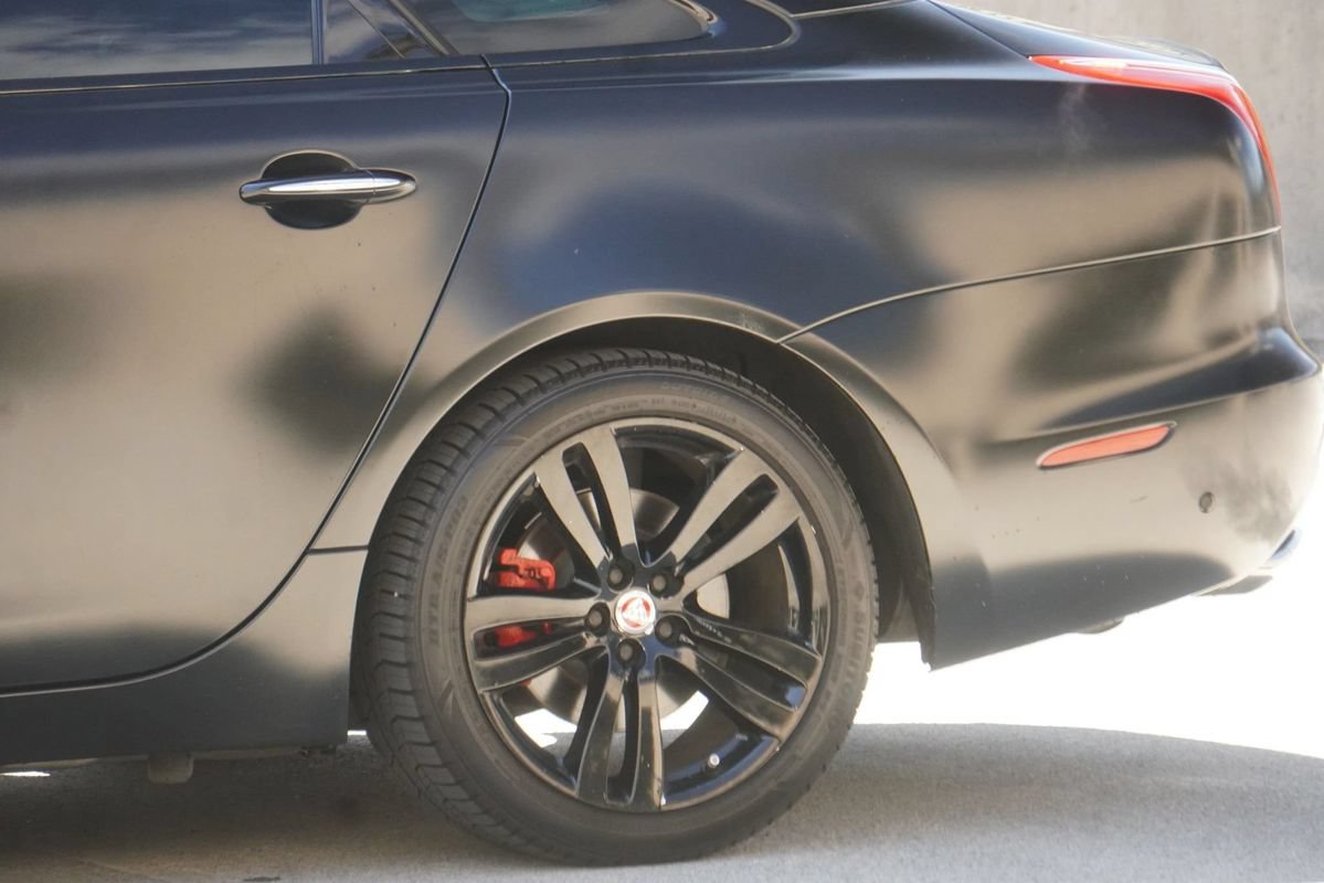 Used 2016 Jaguar XJ L Portfolio AWD/4WD image 26