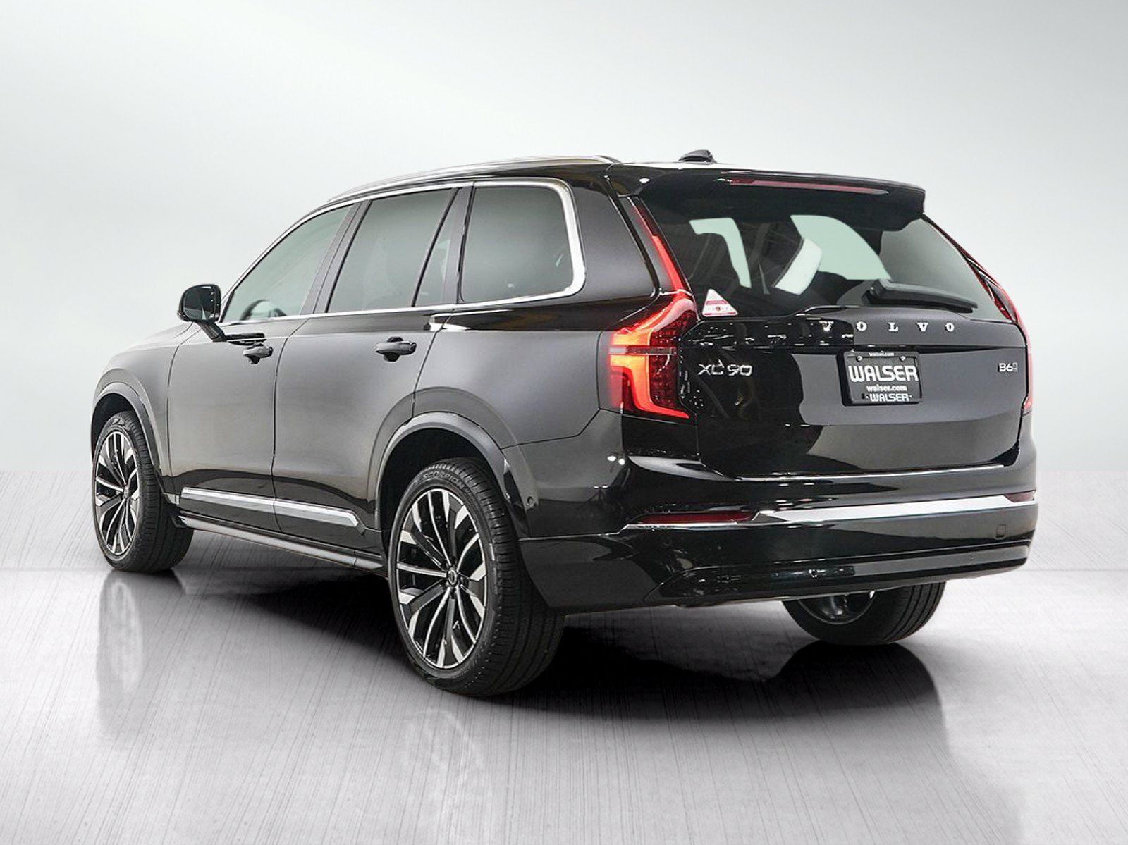 Used 2026 Volvo XC90 B6 Plus AWD/4WD image 4